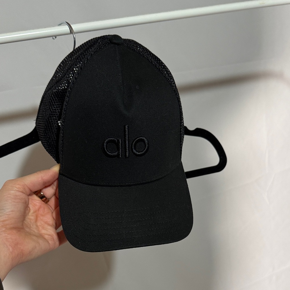 Black Mesh Trucker Hat